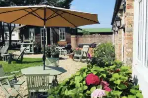 Willow Tree Barn - Back Garden