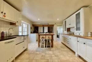 Willow Tree Barn - Kitchen